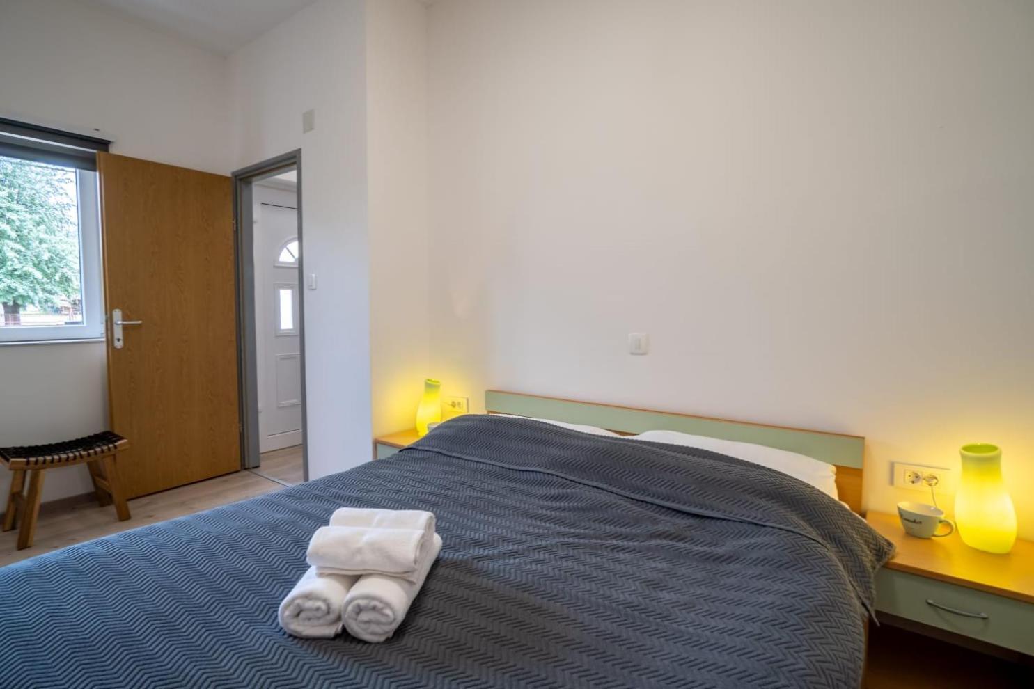 Apartman Mihovil Gospić Extérieur photo